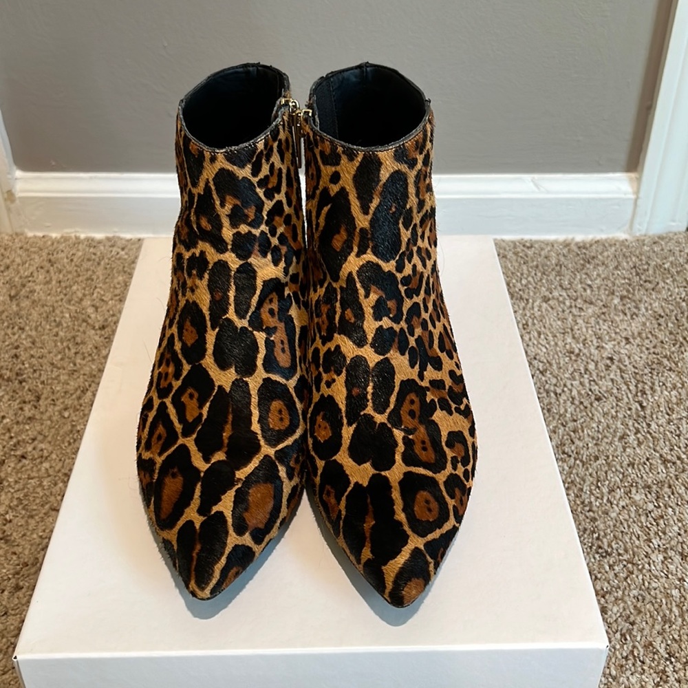 Calvin Klein Leopard booties VGUC